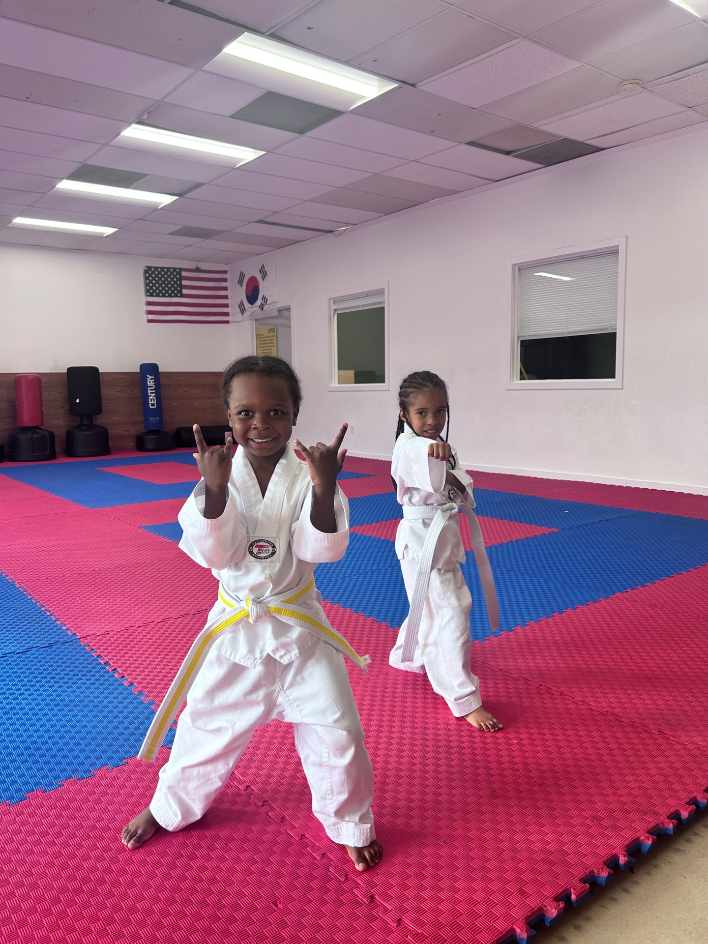 LITTLE KNIGHTS PROGRAM  4-7 YEARS  Our program focuses on motor skills introducing martial arts and full-body fitness development in a safe and fun atmosphere. Children will participate in obstacle courses that include tumbling, balance, coordination, flexibility, following directions, and more. athletes will build confidence while learning basic life skills such as taking turns, getting along with others, focusing, and following instructions.