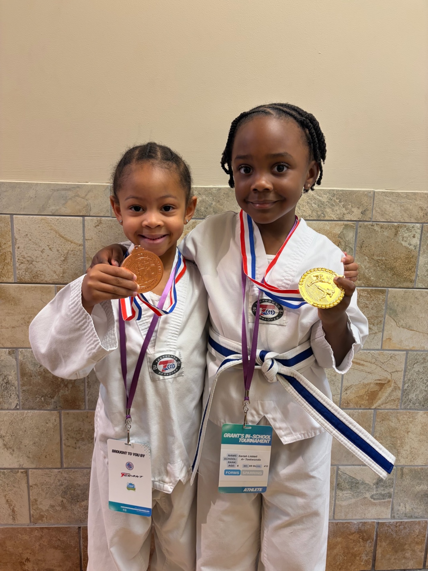 LITTLE KNIGHTS PROGRAM  4-7 YEARS  Our program focuses on motor skills introducing martial arts and full-body fitness development in a safe and fun atmosphere. Children will participate in obstacle courses that include tumbling, balance, coordination, flexibility, following directions, and more. athletes will build confidence while learning basic life skills such as taking turns, getting along with others, focusing, and following instructions.